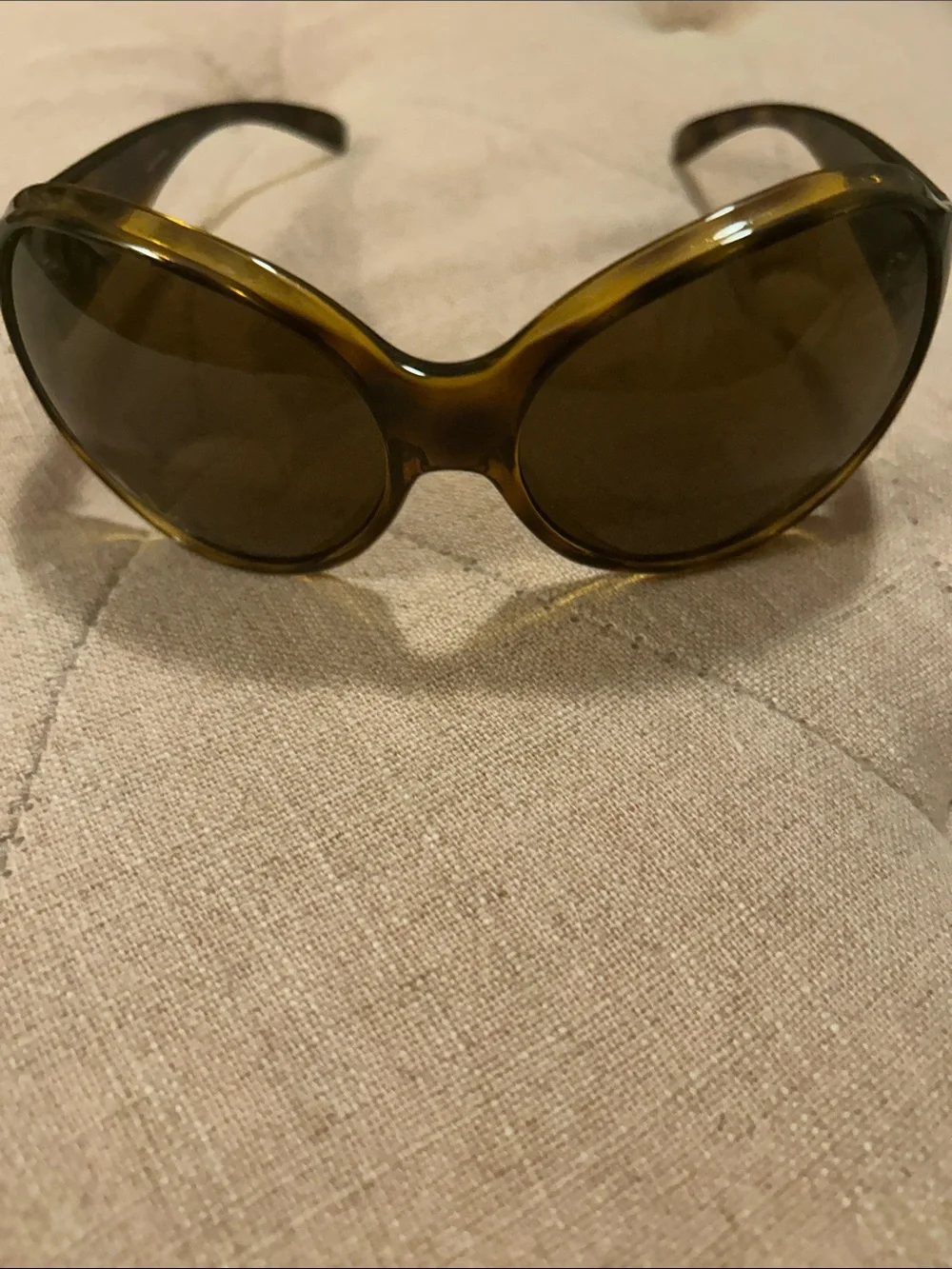 DKNY Women's Oversized Tortoiseshell Sunglasses - Brown Lenses. Like New